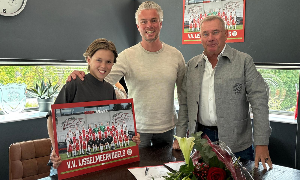 teken moment met broekhuis