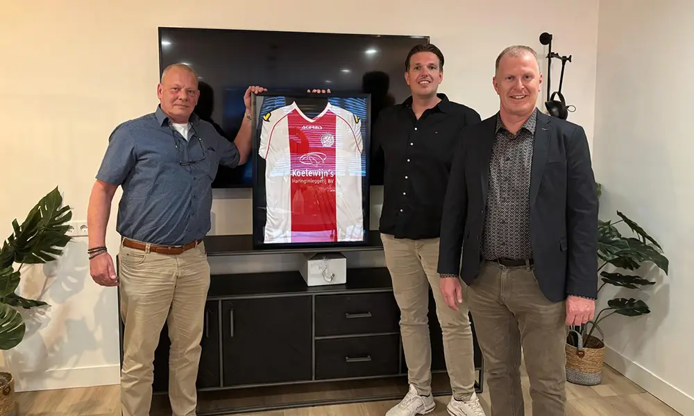 ijsselmeervogels_koelewijns_haringinleggerij_upgrade_naar_platinasponsor_van_ijsselmeervogels_01